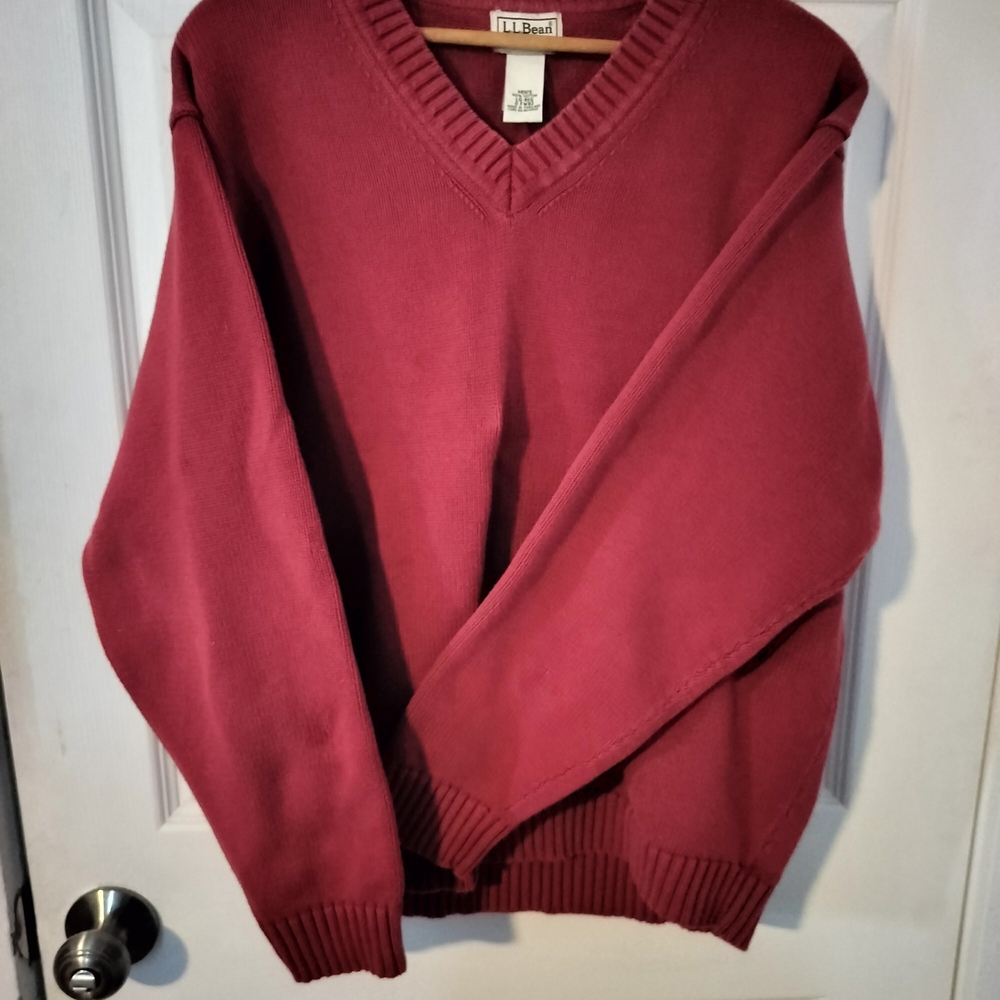 L.L. Bean Men's V-Neck Red Sweater - Picture 3 of 8